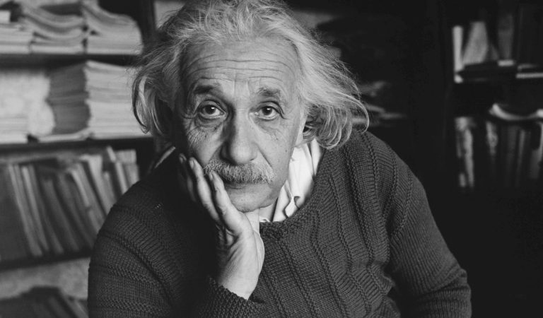 Albert Einstein: Niçin Sosyalizm?